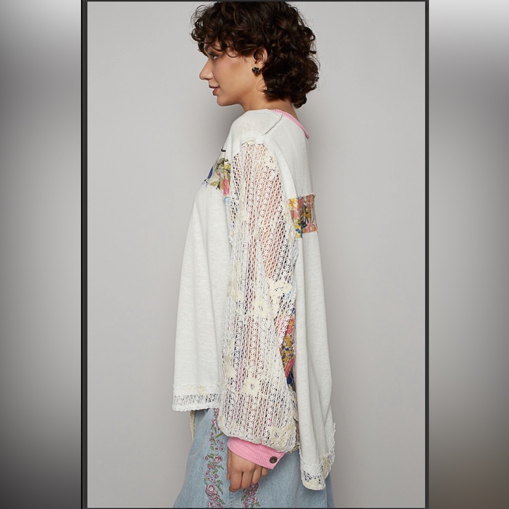 POL Mixed Floral Patchwork Top in White and Pink - Picture 2 of 5